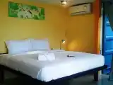 Коттедж с балконом и рядом с пляжем