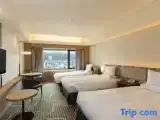 Трёхместная номер (этажи Sky View Floor 28-33) Deluxe