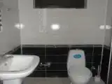Кровать в общем номере с 4 комнатами