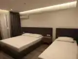 Трёхместный номер Стандарт с балконом