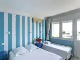 Трёхместный номер Стандарт с видом на море