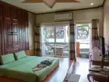 Люкс с видом на бассейн