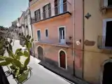 Run of House