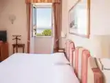 Двухместный номер с балконом и с видом на озеро