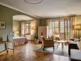Полулюкс с балконом