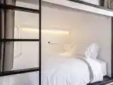 Кровать в общем номере (женский номер)