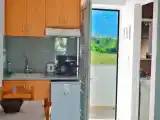 Семейная студия Цокольный этаж с видом на бассейн