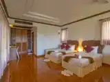 Семейное бунгало с балконом