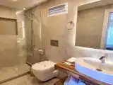 Двухместный номер Superior с частичным видом на море
