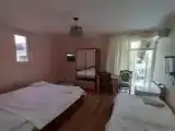 Трёхместный номер Стандарт с балконом