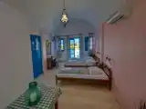 Трёхместный номер Стандарт Цокольный этаж