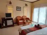 Двухместный номер Deluxe с балконом и с видом на бассейн