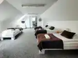 Четырёхместный номер Стандарт с видом на озеро