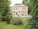 Двухместный коттедж