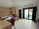 Трёхместный номер Стандарт с балконом