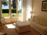 Двухместный полулюкс Цокольный этаж с красивым видом из окна
