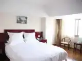 Двухместный номер Стандарт с красивым видом из окна
