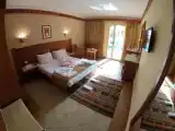 Двухместный номер Romance Swim Up