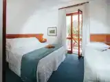 Трёхместный номер Стандарт с балконом