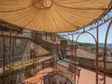 Люкс с красивым видом из окна