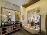 Люкс с балконом