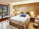 Двухместный номер Deluxe с балконом и с видом на горы