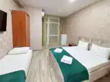 Трёхместный номер Комфорт с балконом