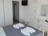 Двухместный номер Стандарт с частичным видом на море