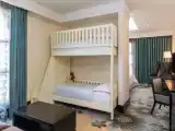 Номер семейный с частичным видом на море