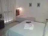 Трёхместный номер Стандарт с балконом