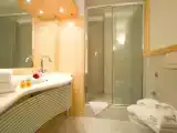 Четырёхместный номер Стандарт с балконом