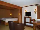 Трёхместный номер Стандарт с балконом
