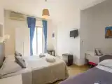 Четырёхместный номер Стандарт с видом на море