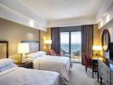 Четырёхместный номер Deluxe с балконом и oceanfront