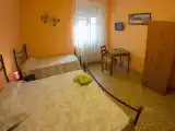 Трёхместный номер Стандарт с балконом