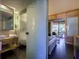 Семейный номер Superior Sliding Door с частичным видом на море
