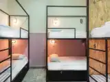 Кровать в общем номере (женский номер)