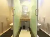 Четырёхместный номер Deluxe с балконом и с красивым видом из окна