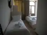 Трёхместный номер Стандарт с балконом