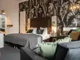 Двухместный номер Стандарт с видом на улицу
