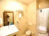 Трёхместный номер Стандарт с балконом