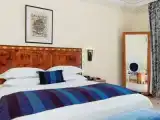 Двухместный полулюкс с видом на бассейн