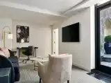 Двухместный полулюкс с балконом и с видом на гавань