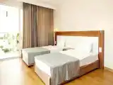 Двухместный номер Стандарт с видом на бассейн