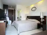 Трёхместный номер Стандарт с балконом
