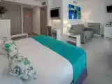 Полулюкс с видом на бассейн