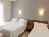 Двухместный номер Стандарт с балконом и с видом на сад
