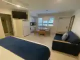 Студия с видом на сад