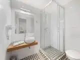 Трёхместный номер Стандарт с балконом