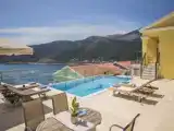 Вилла с 2 комнатами с балконом и с видом на море